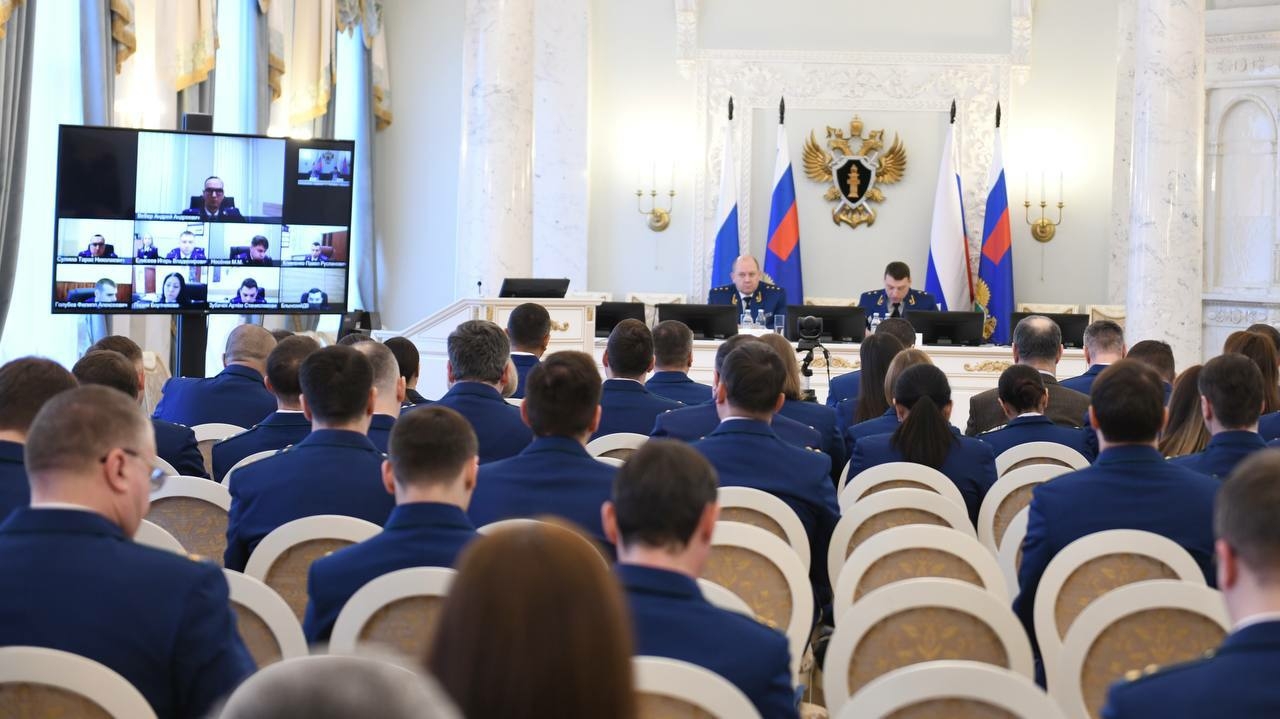 Более 248 тысяч нарушений выявлено прокуратурой Петербурга в 2025 году