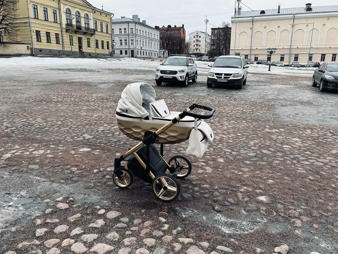 На бросившую младенца в подъезде Кудрово пьяную мать завели уголовку