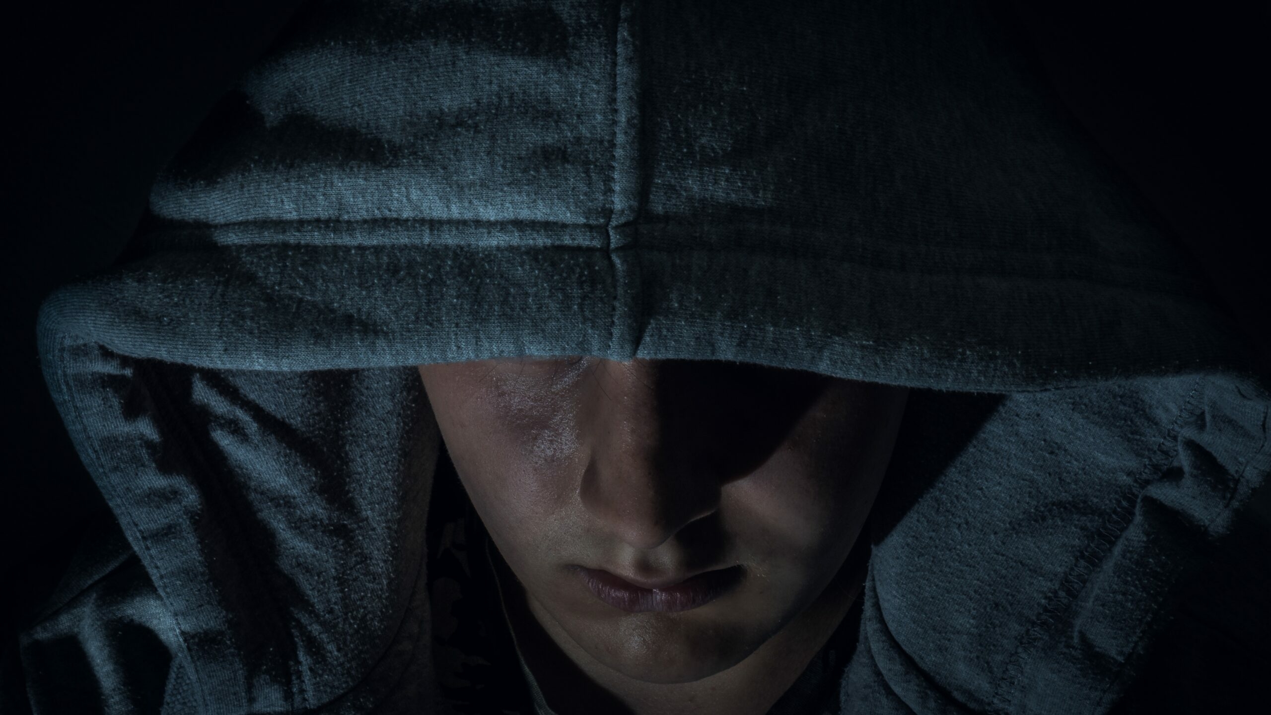 В Петербурге ищут компанию хулиганов после нападения на 25-летнего жителя