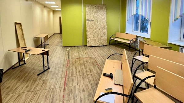 В Петербурге суд оштрафовал школу, где тир упал на мальчика, на 50 тысяч рублей